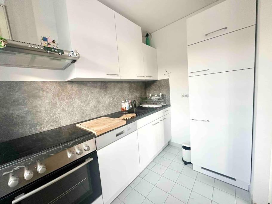 Charming Flat On Top Floor With Great View * Wien